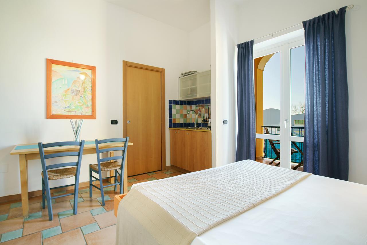 Gioia 37 Apartments Procida Exterior foto